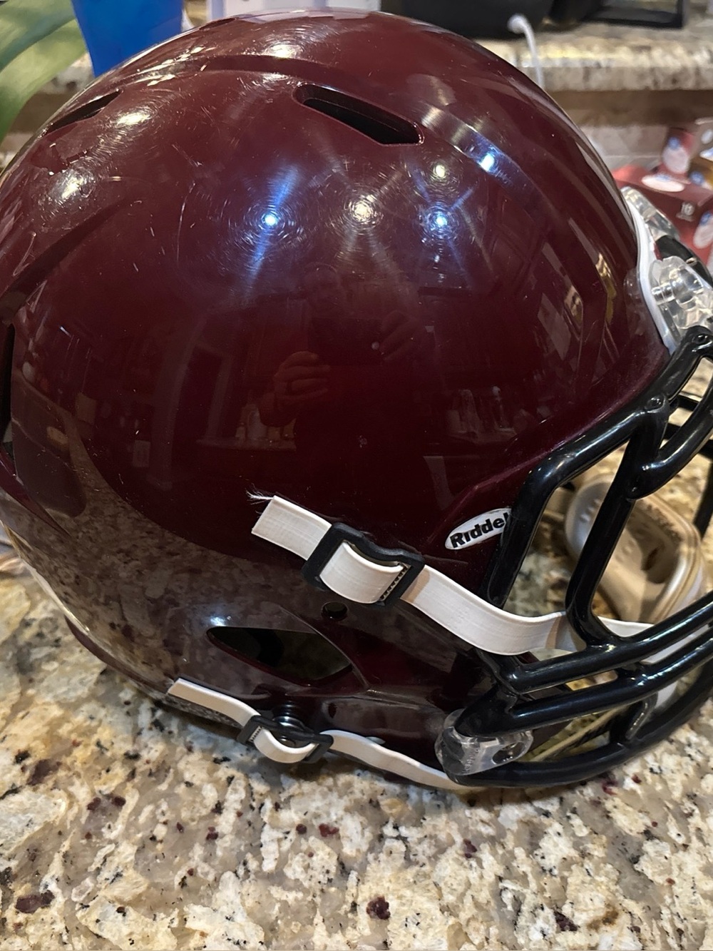 Riddell Victor Youth Football Helmet S-M Maroon Black Facemask Size Small 2017